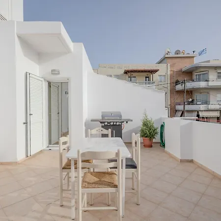 Διαμέρισμα With Heated Rooftop Pool