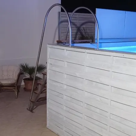 With Heated Rooftop Pool Διαμέρισμα Χανιά